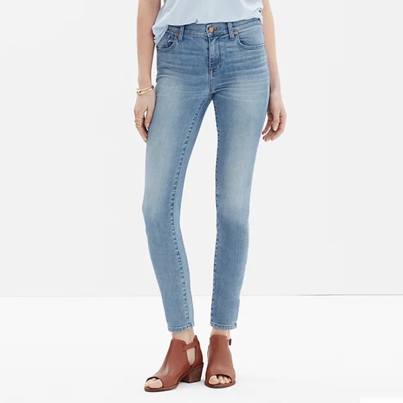 Madewell Denim - Madewell High Riser Crop‎ Jeans in Mazzy Wash
